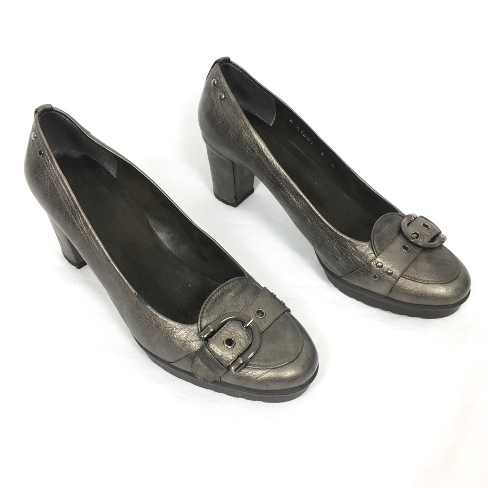 ⭐️SALE⭐️ Stuart Weitzman Metallic Leather Block Heel Pump